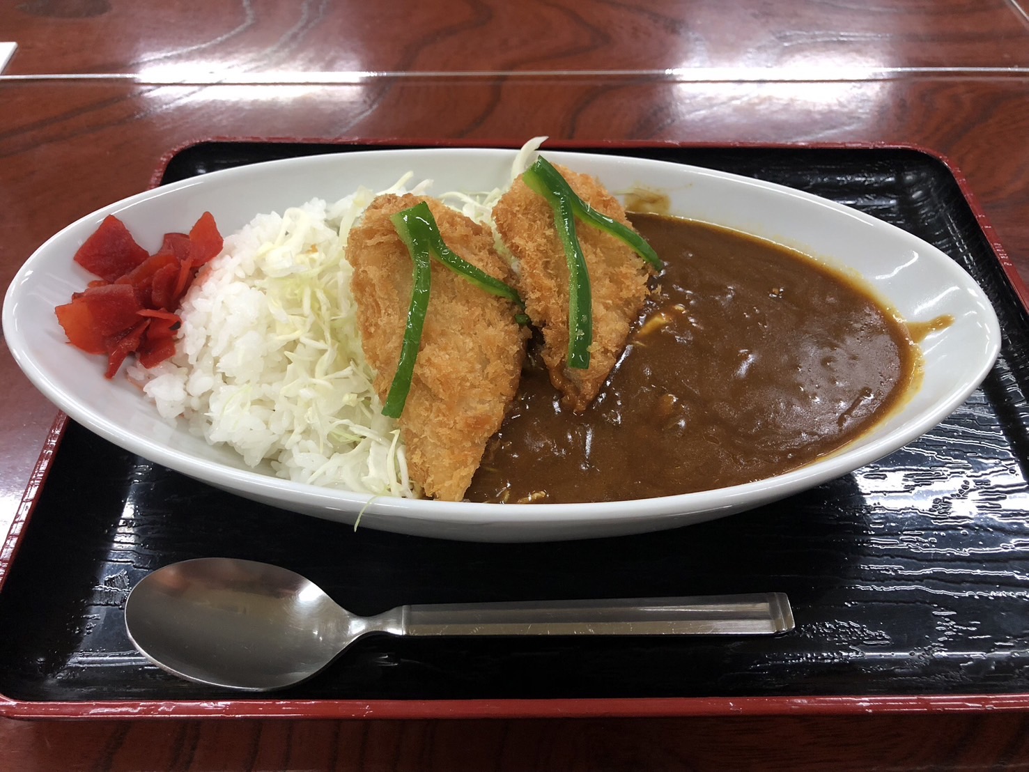 満願の湯のわらじかつカレー