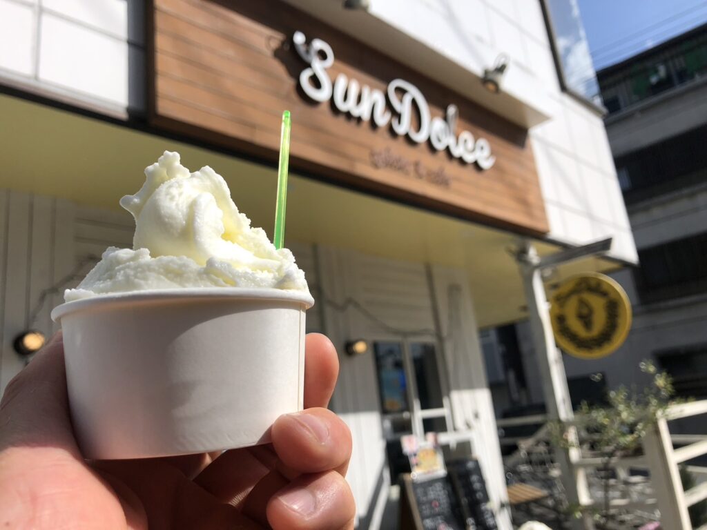 サンドルチェの秩父錦ジェラートとサンドルチェの看板