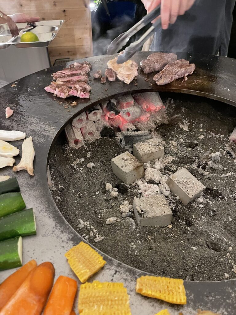 円盤直下型の大型鉄板グリル